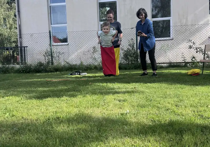 .