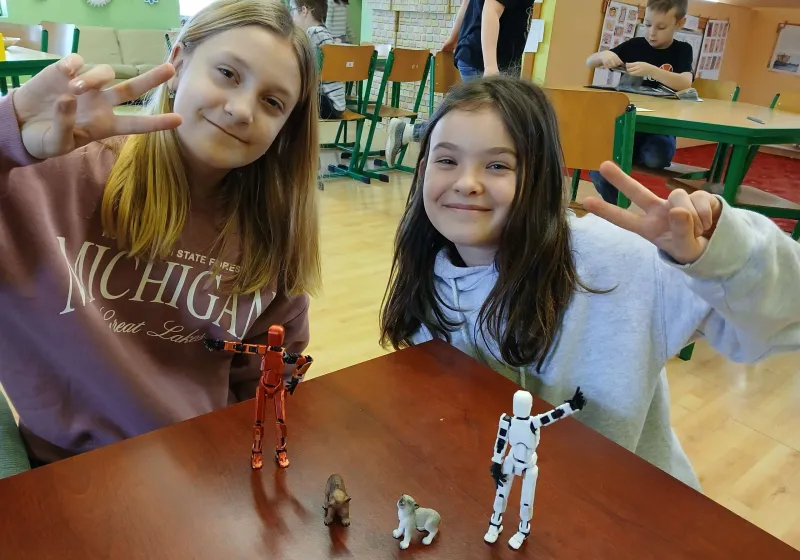 Kamarádství, hraní